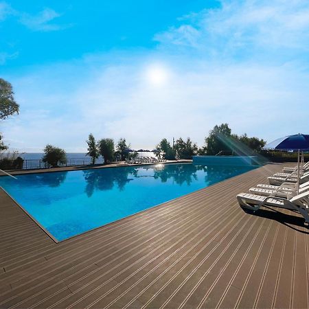 Il Pampaleone Glamping And Resort Acireale Exteriör bild